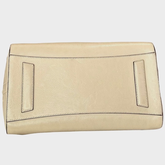 Givenchy Antigona Medium Cream - Picture 3 of 16